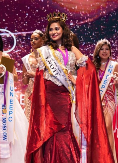 Debjani guha Mrs India Queen Winner Woman of Universe 2025